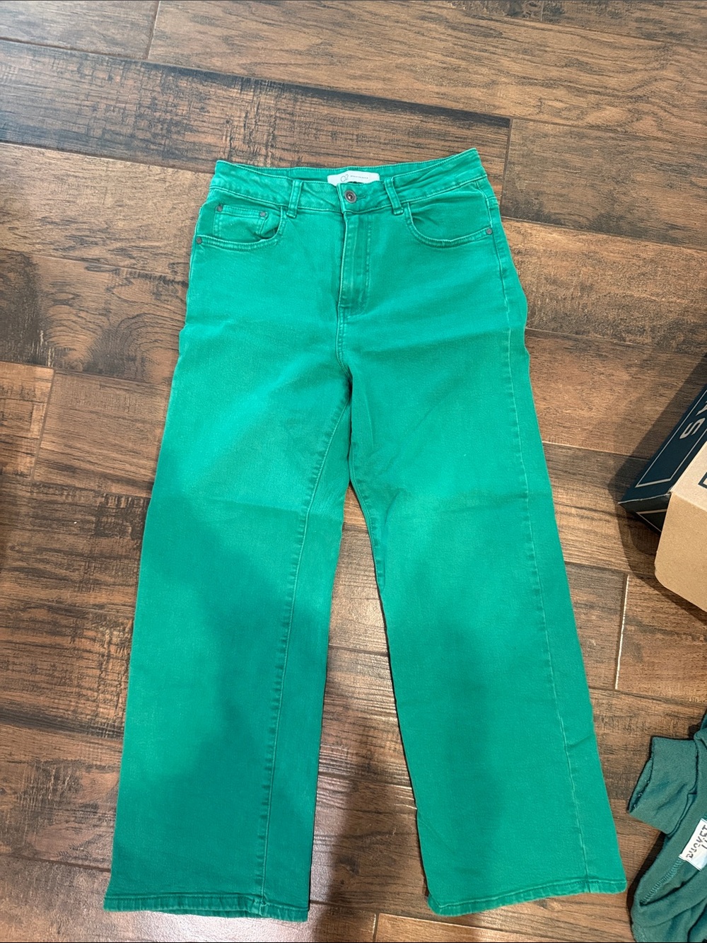 Green Wide-Leg Women’s Jeans